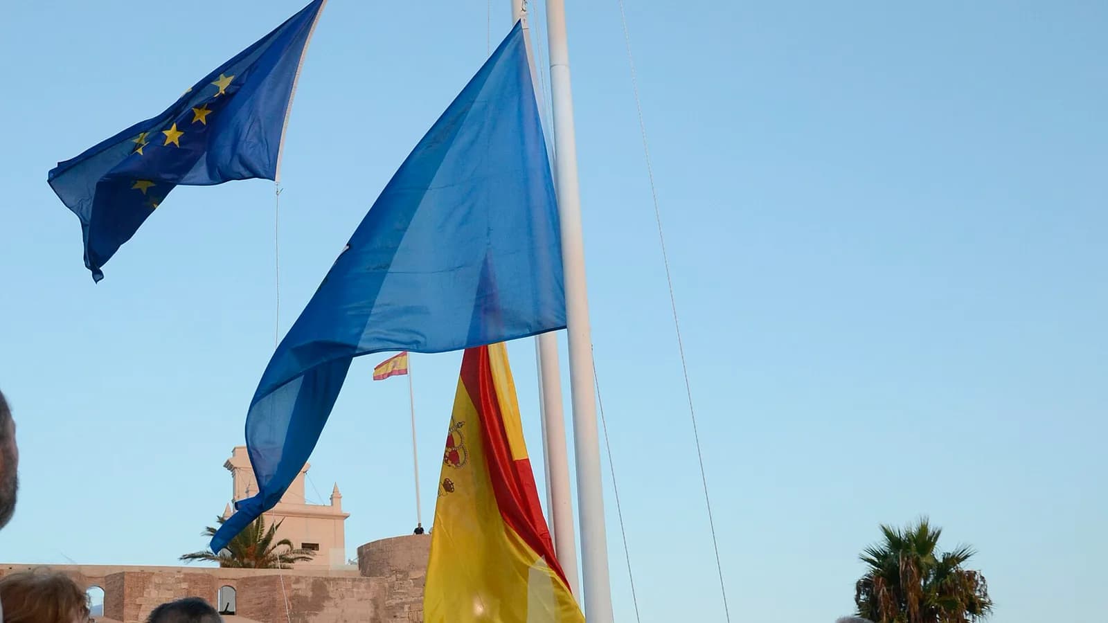 Melilla se vuelca con un fin de semana de Carnaval, jazz, paellas y mascotas disfrazadas
